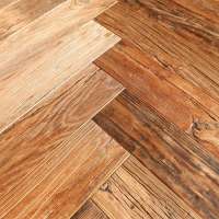 Reclaimed wood herringbone parkett